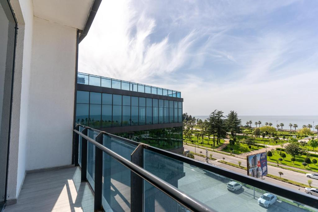 Grand Bellagio
Batumi 6