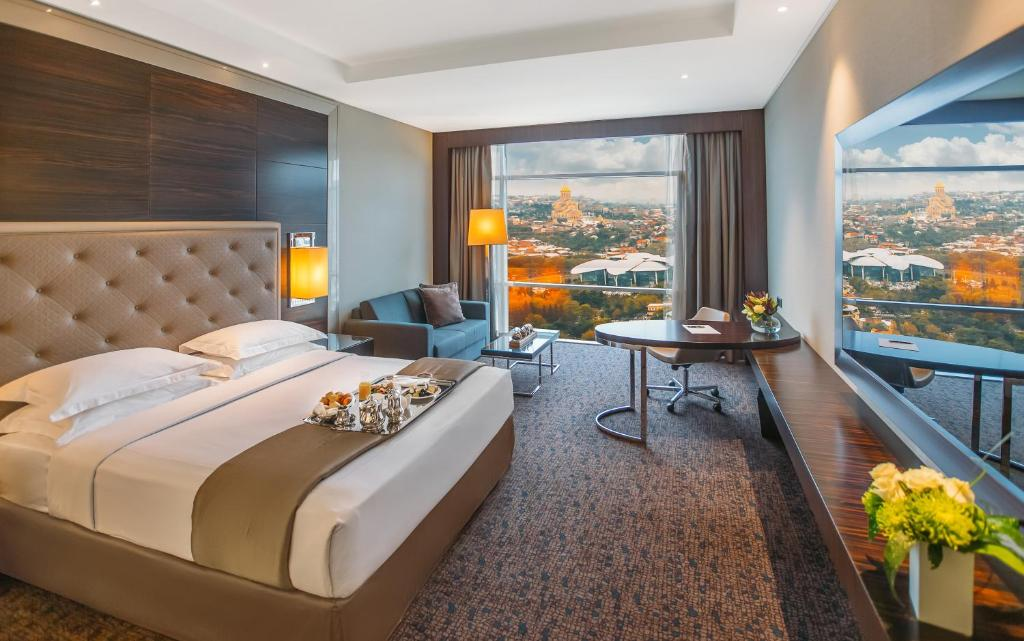 The Biltmore Hotel Tbilisi 2
