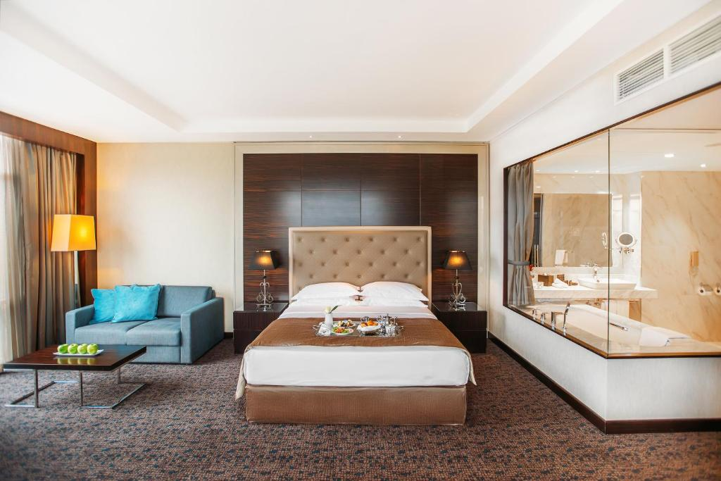 The Biltmore Hotel Tbilisi 7